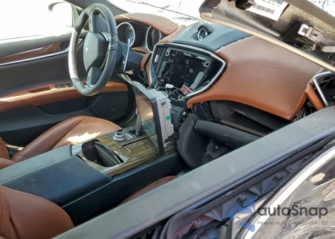 2020 Maserati Ghibli S z USA, uszkodzony, nr VIN ZAM57YSA6L1352631